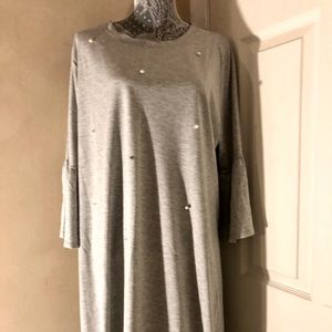 Grey T-shirt dress with 3/4 bell sleeves and pearl beads size 2X